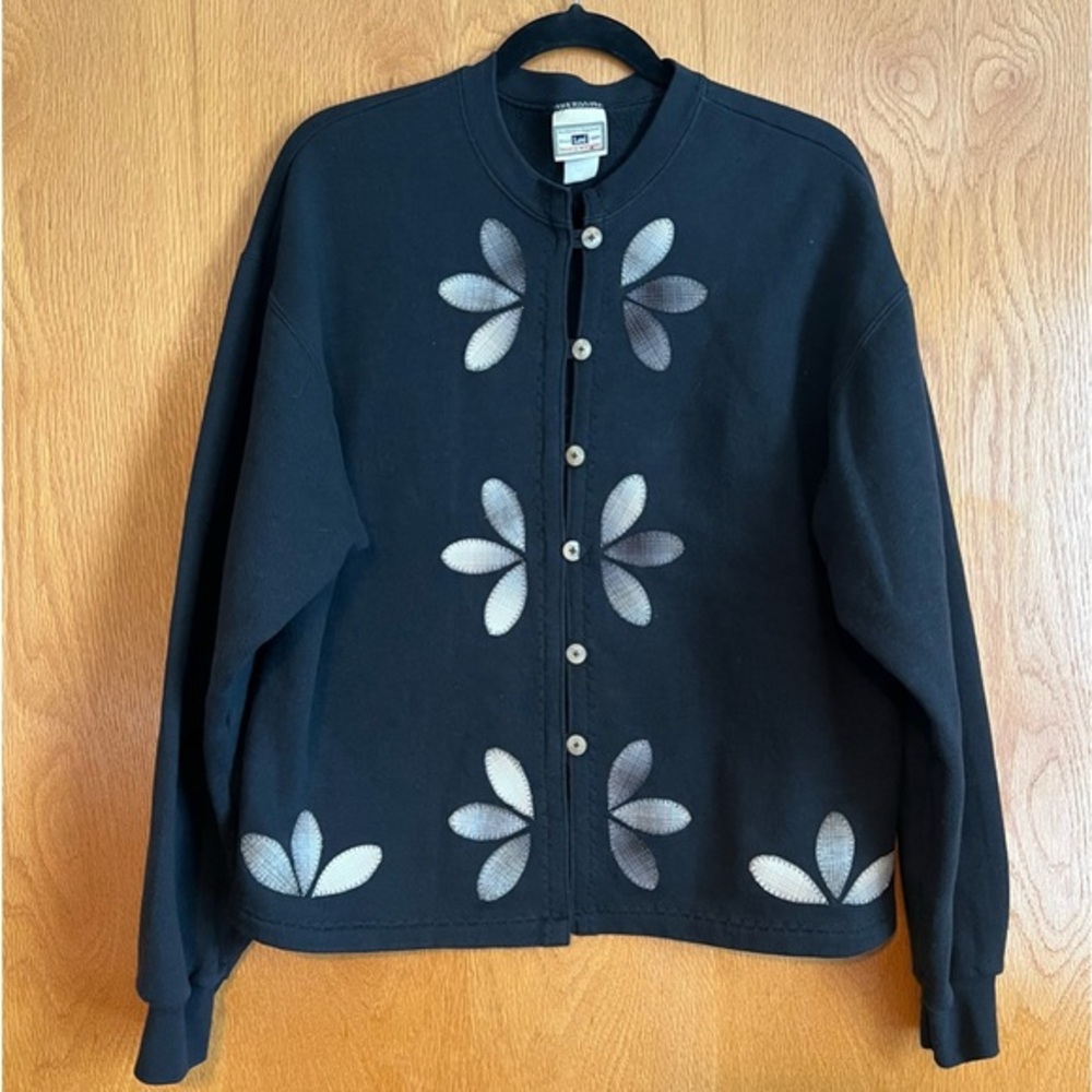 Lee size large black appliqué accents sweatshirt cardigan